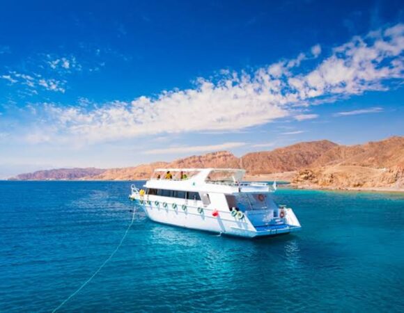 Paradise Island Trip Hurghada – Snorkeling & Water Fun Experience